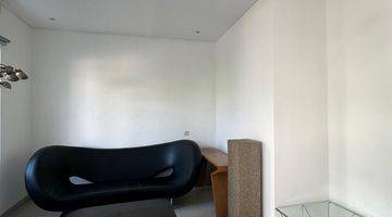 Gambar 2 Rumah 2 Lantai Bagus Semi Furnished di Pakuwon City San Antonio