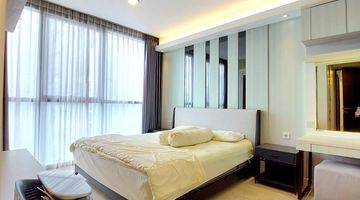 Gambar 4 Modern Looks Apartemen Ciputra World 2 Jakarta 3BR Best Balcony