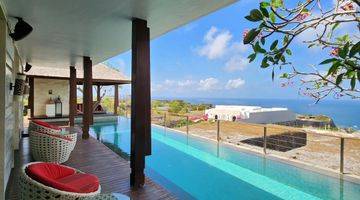 Gambar 1 Villa view spektakuler di atas pantai pandawa nusa dua bali