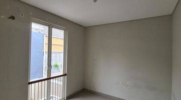 Gambar 2 DIJUAL / DISEWARUMAH BARU RENOV GREENLAKE CITRALAND, SURABAYA