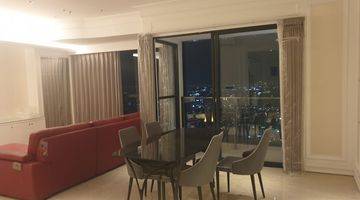 Gambar 1 Gress belum pernah dipakai the peak tunjungan full furnished