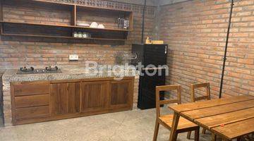 Gambar 3 2BR INDUSTRIAL RUSTIC WOOD APARTMENT IN CANGGU