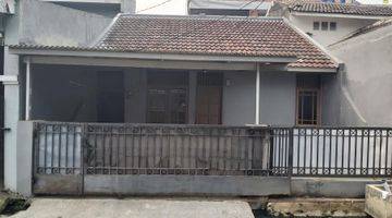 Gambar 1 Rumah Unfurnished SHM di Taman Narogong Indah , Bekasi