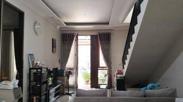 Gambar 4 Rumah 2 Lantai Bagus Semi Furnished SHM di Jatibening Bekasi ,