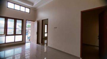 Gambar 5 Rumah Baru Unfurnished SHM di Jatikramat Bekasi, Bekasi