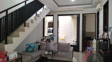 Gambar 5 Rumah 2 Lantai Bagus Semi Furnished SHM di Jatibening Bekasi ,