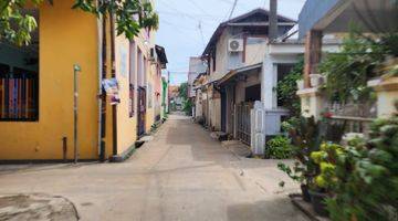 Gambar 4 Rumah Kontrakan 6 Pintu 2 Lantai di Kayuringin Bekasi