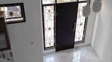 Gambar 4 Rumah Baru 2 Lantai di Rawamangun Cuma 1 Km Unj Unfurnished SHM