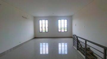 Gambar 3 Disewa For Rent Ruko 2 Lantai Maggiore Grande Hadap Jalan Raya Gading Serpong Tangerang Banten Ramai Langka Strategis