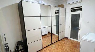 Gambar 4 Murah Jarang Ada Rumah 2 Lantai Bagus Semi Furnished di Sutorejo Utara, Surabaya