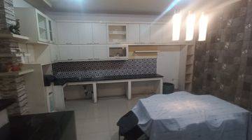 Gambar 4 Disewakan Rumah Full Furnish Ukuran Besar 8x20