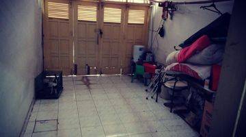 Gambar 5 Rumah 2,5 Lantai Di Jembatan Dua Dijual HARGA LAYAK!