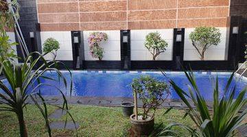 Gambar 3 Hunian Asri Fully Furnished Dengan Kolam Renang