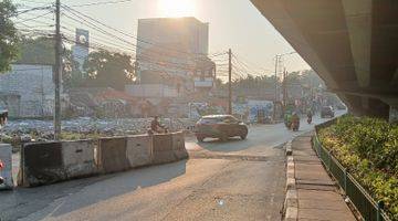 Gambar 5 Strategis Tanah Luas di pinggir Jalan Utama Jakarta Selatan 