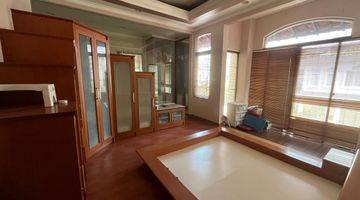 Gambar 4 DIjual Cepat Rumah 2 Lantai Sudah Renovasi Semi Furnished di Kenari Golf, Jakarta Utara