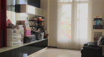 Gambar 1 Rumah Cantik Pakuwon City Full Furnished 