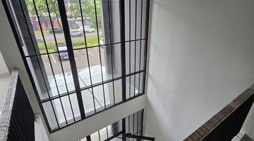 Gambar 4 Dijual Business Loft 8x18 Weston Lane Alam Sutera 3 Lantai Lift