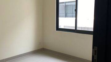 Gambar 5 Disewa Rumah 2lantai 6x12 Furnished Cluster Baroni Gading Serpong