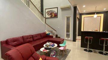 Gambar 1 Rumah Furnish Interior Mewah Siap Huni Cluster Grisea The Springs