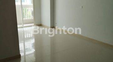 Gambar 2 APARTEMEN TENGAH KOTA PENYANGGA IKN VIEW KOLAM RENANG DAN LAUT