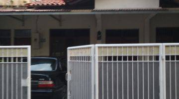 Gambar 1 Rumah 2,5 Lantai Dekat dengan Kantor Kelurahan