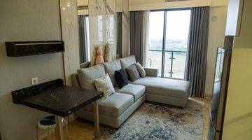 Gambar 1 Dijual Apartment Bagus 2BR Furnished View Pool at Sky House, BSD 