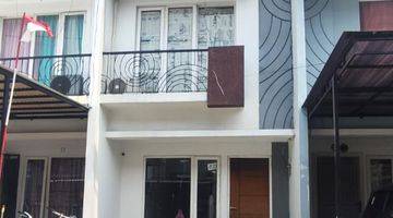 Gambar 1 TURUN HARGA !! Rumah 2 Lantai Bagus Unfurnished di Perumahan Golden Palm, Jakarta Barat