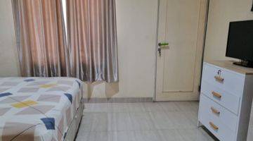 Gambar 5 Rumah 2 Lantai Bagus Semi Furnished SHM di Duta Garden, Tangerang