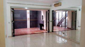 Gambar 3 Dijual Rumah 2Lt Semi Furnish Siap Huni di La Vintage Bsd City. Ypefpro