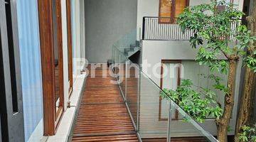 Gambar 5 Rumah Sultan Old Money Furnished 3lantai Puri Indah Jakarta Barat