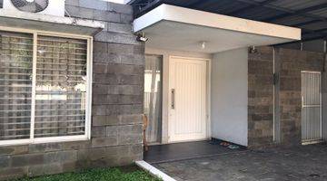 Gambar 1 Dijual Rumah Darmo Sentosa Raya  Siap huni 