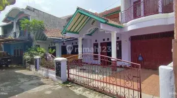 Gambar 1 Rumah 2 Lantai Butuh Renovasi SHM di Jl Ujungberung, Bandung