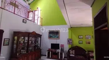 Gambar 2 Rumah 2 Lantai Butuh Renovasi SHM di Jl Ujungberung, Bandung