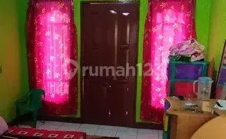 Gambar 3 Rumah 2 Lantai Butuh Renovasi SHM di Jl Ujungberung, Bandung