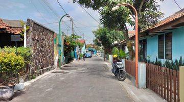 Gambar 2 Rumah Di Kawasan Ujung Berung 