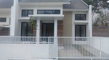 Gambar 3 Rumah Baru Modern Minimalis Di Bantul Kota