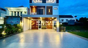 Gambar 1 Dijual Rumah Mewah 3 Lantai Siap Huni Di Beverly Green Avenue