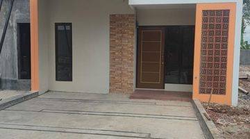 Gambar 1 Rumah 1 Lantai Siap Huni Dekat Kawasan MM2100 Rumah Baru SHM - Sertifikat Hak Milik Unfurnished di Jl Raya Cibening, Bekasi