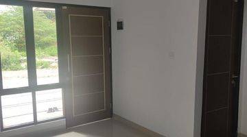 Gambar 4 Rumah 1 Lantai Siap Huni Dekat Kawasan MM2100 Rumah Baru SHM - Sertifikat Hak Milik Unfurnished di Jl Raya Cibening, Bekasi