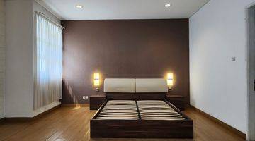 Gambar 4 Rumah 2 Lantai Bagus Semi Furnished SHM di Gading Lavender, Jakarta Utara