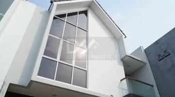 Gambar 1 Rumah 2 Lantai di Serpong Tangerang Design Scandinavian House