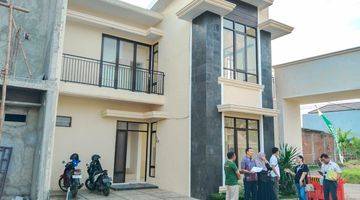 Gambar 2 Rumah 2lantai 400jt an