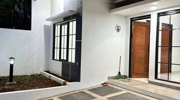 Gambar 3 Rumah Baru Di Jl. Jatihandap No. 200 Shm