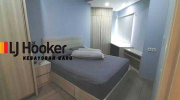 Gambar 3 Dijual Cepat Apartemen Sudirman Park 2BR Full Furnished Dengan View Jalan Raya