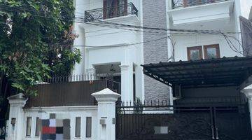 Gambar 1 Rumah Mampang Prapatan Luas 270m2 Fully Furnish Shm Siap Huni