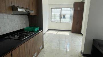 Gambar 2 Jual Apartemen Sudirman Park 3 Kamar Tidur