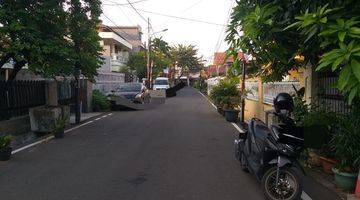 Gambar 2 Di Jual Rumah 2 Lt, Bebas Banjir, Dekat Itc Cempaka Mas, di Sumur Batu Jakarta Pusat