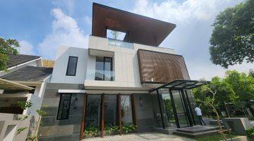 Gambar 1 Dijual Rumah Citraland Utama Alam Hijau With Rooftop Patio