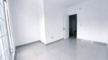 Gambar 2 Rent Rumah West Europe Greenlake City Bagus Uk. 4 X 15 M2 Min. 2 Tahun