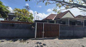 Gambar 2 Dijual rumah second desain minimalis lantai 1 di panjer denpasar selatan 